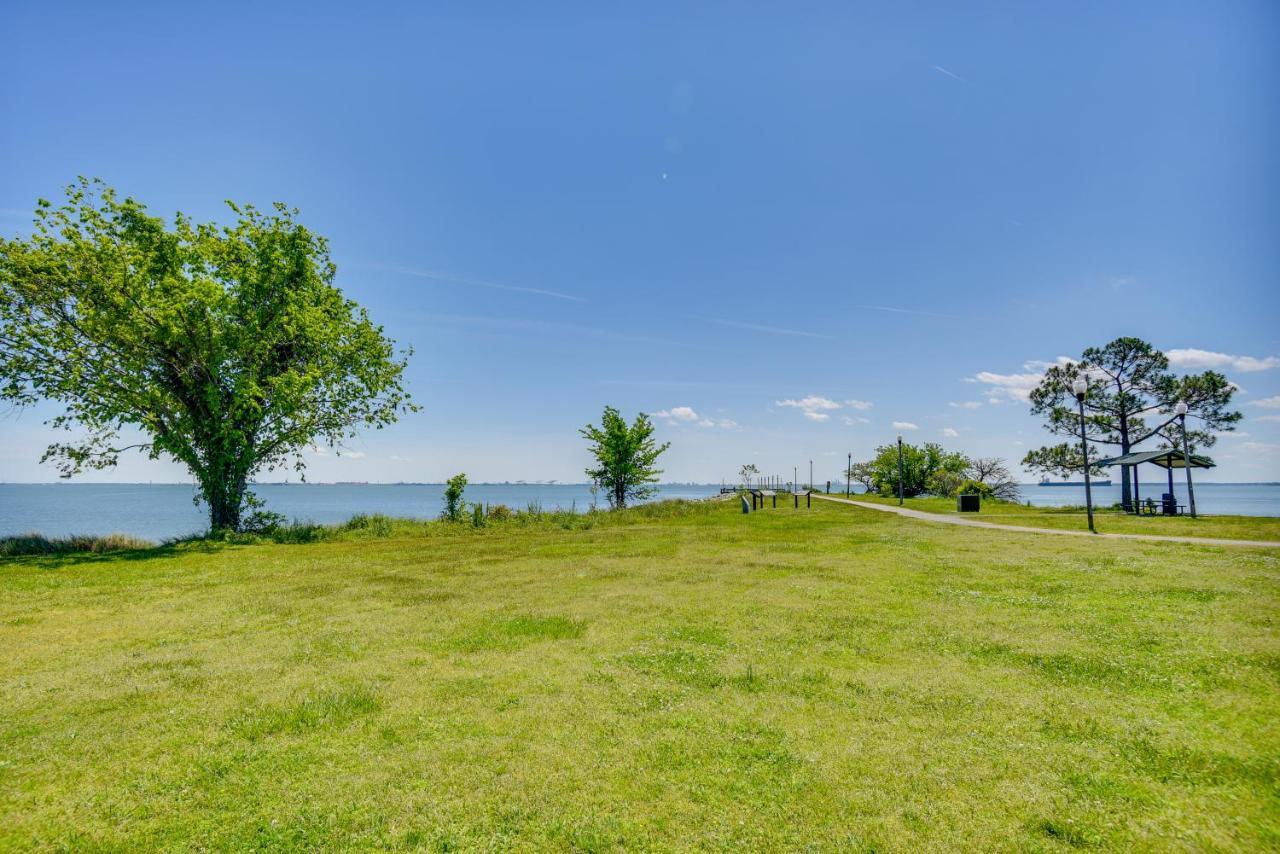 Charming Newport News Cottage Less Than 1 Mi To Ocean! Hampton Exterior foto