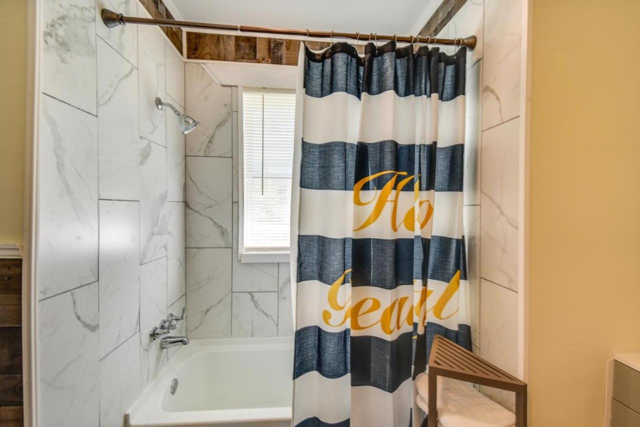 Charming Newport News Cottage Less Than 1 Mi To Ocean! Hampton Exterior foto